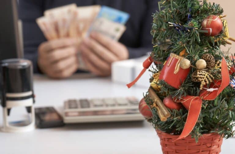 Prime de Noël pour famille monoparentale découvrez les conditions